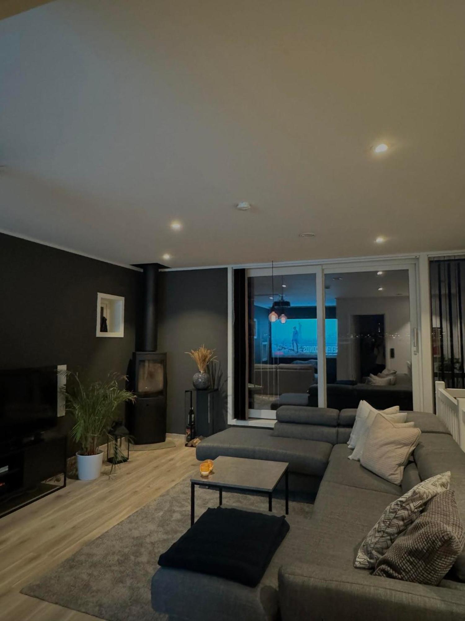 Moderne Hjem Med Hoy Standard Og Privat Takterasse * Trondheim